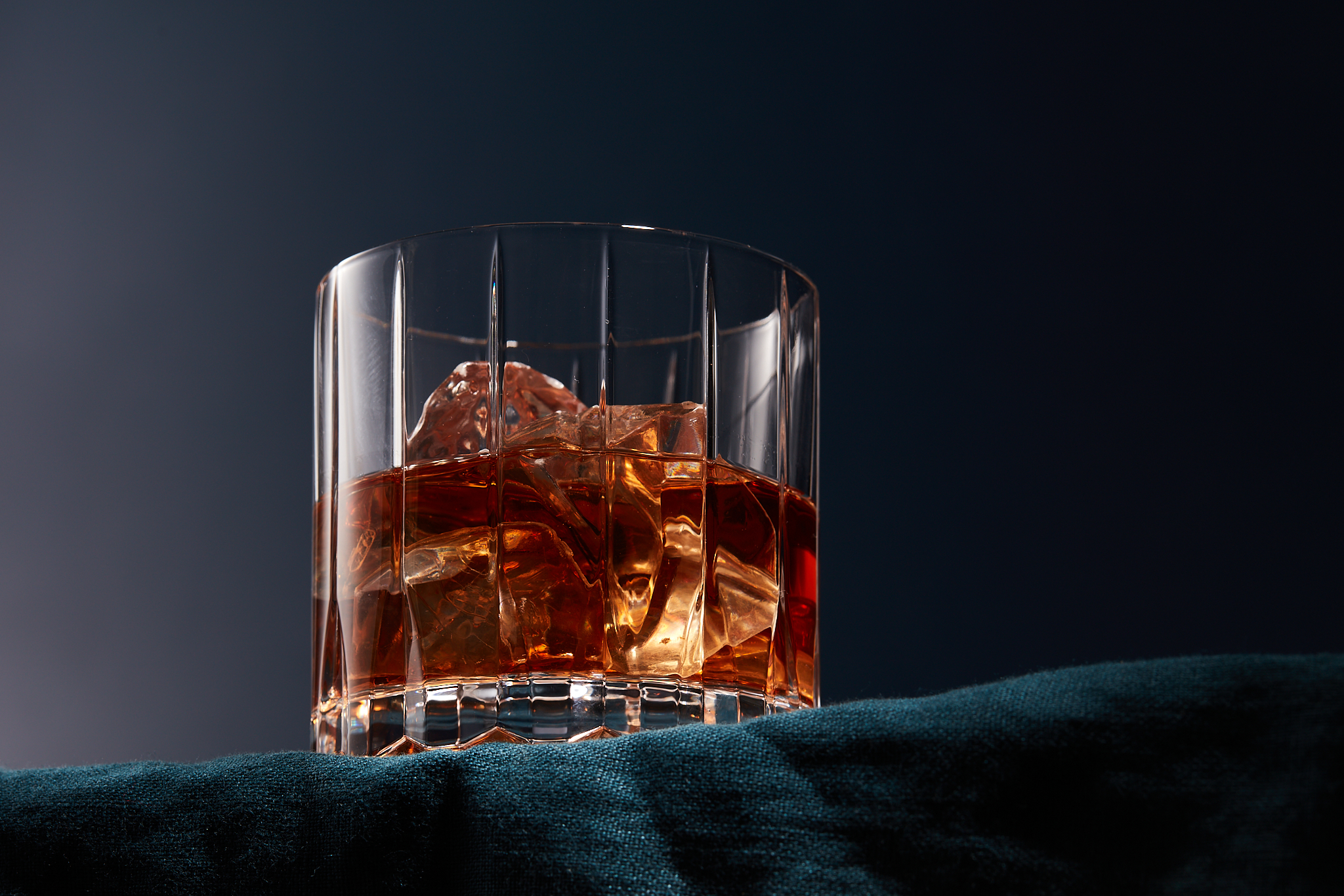 Negoroni | RICHARD FORRESTER Photographer | FOOD & DRINK Photography